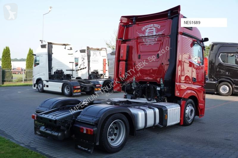 Влекач Mercedes ACTROS 1845
