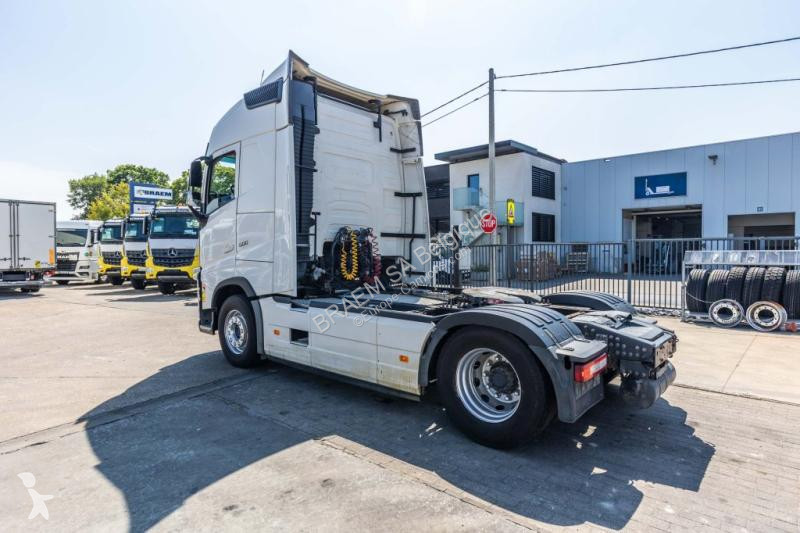 جرار Volvo 500 + INTARDER + HYDR.