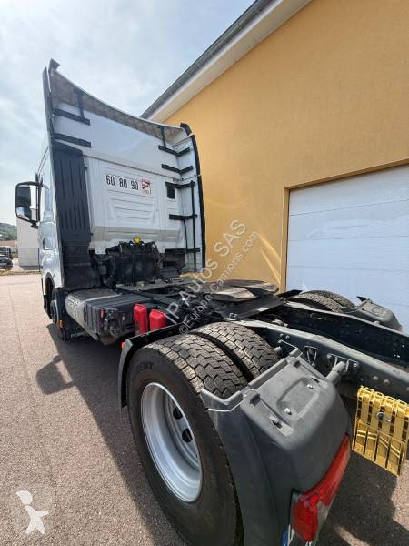 جرار Iveco