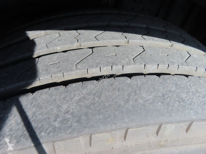 جرار Iveco S-Way 570 Intarder FZ.231