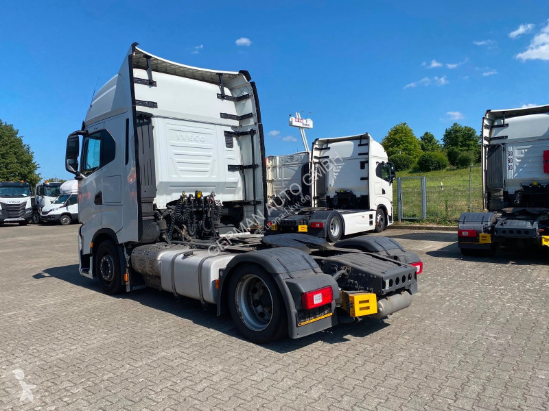 جرار Iveco STRALIS S-WAY AS440S51T/FP-L T Intarder