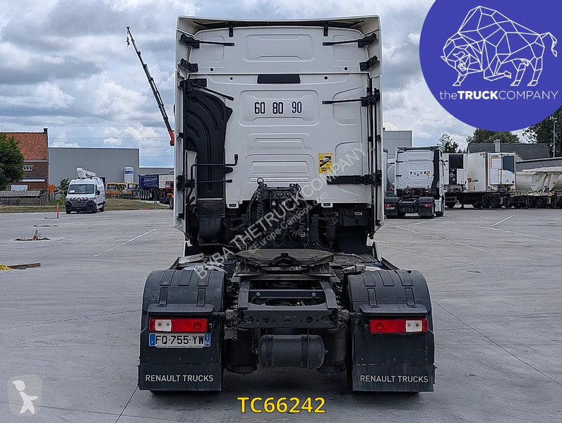 جرار Renault T 520