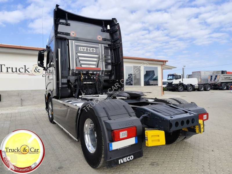 جرار Iveco