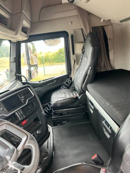 Ciągnik siodłowy Iveco
