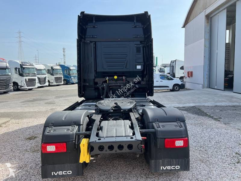 جرار Iveco