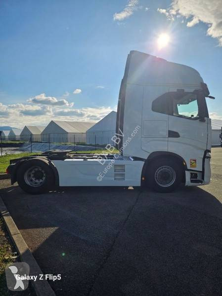 جرار Iveco