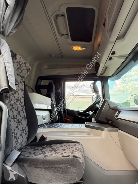 جرار Scania 450