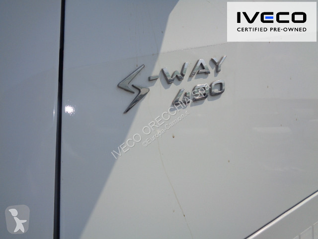 جرار Iveco S-WAY AS440S49T/P