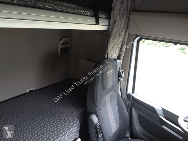 Tracteur DAF XFn  FT LOW DECK 4X2