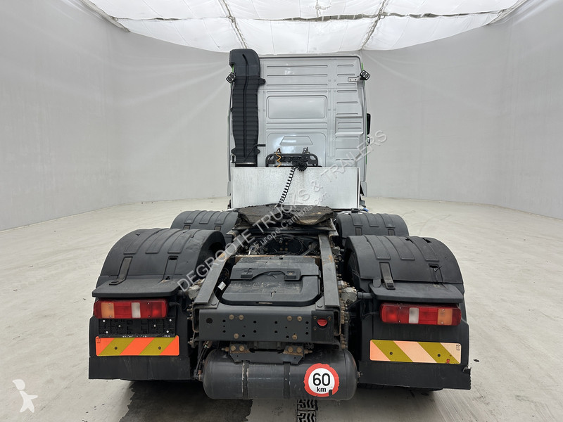 جرار Volvo 550 - 6x4
