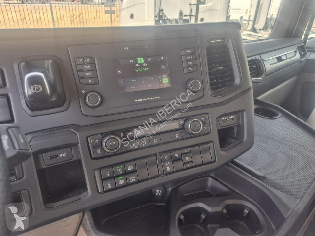 جرار Scania S 500 A4x2NA