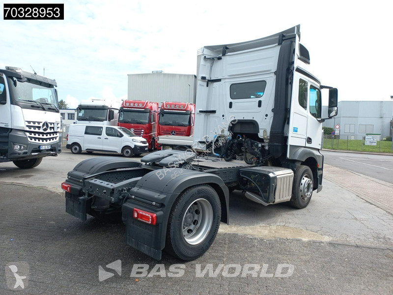 جرار Mercedes 1842 4X2 RHD Unused! ClassicSpace