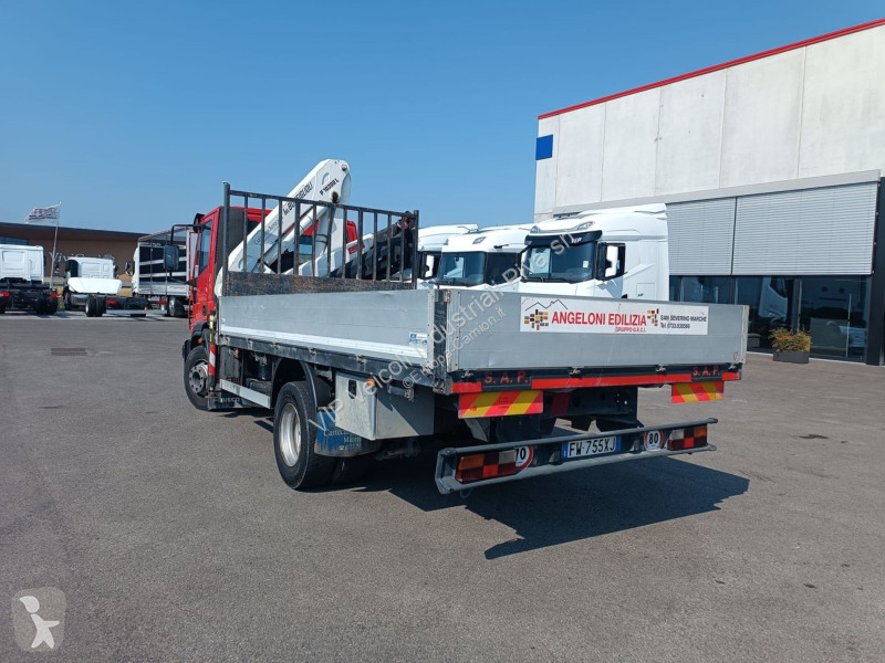 شاحنة Iveco 150 E 21