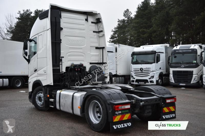 جرار Volvo 500 Globetrotter XL
