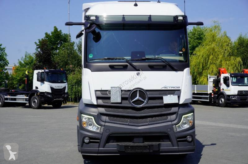 جرار Mercedes