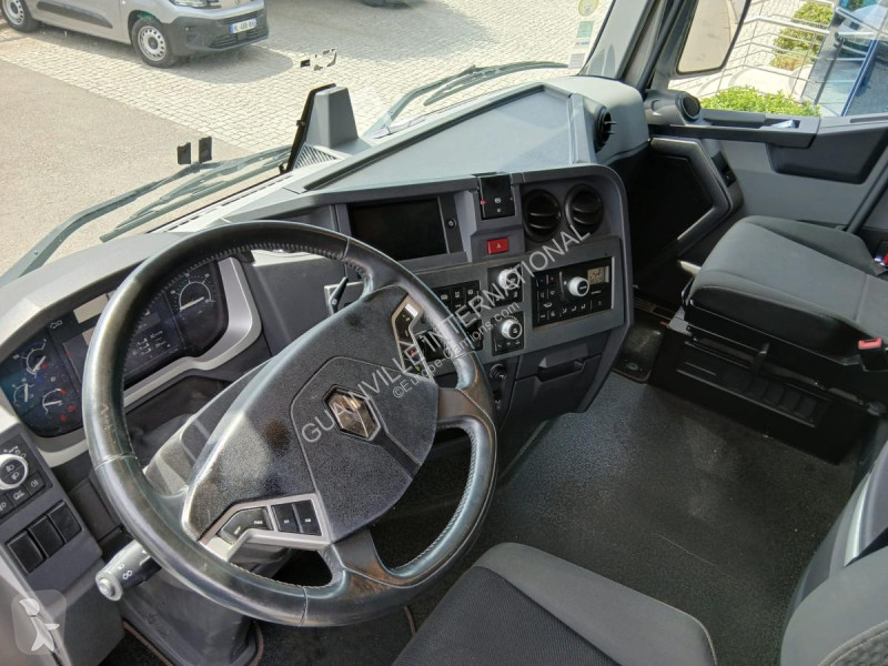 Tracteur Renault 520 Gamme T