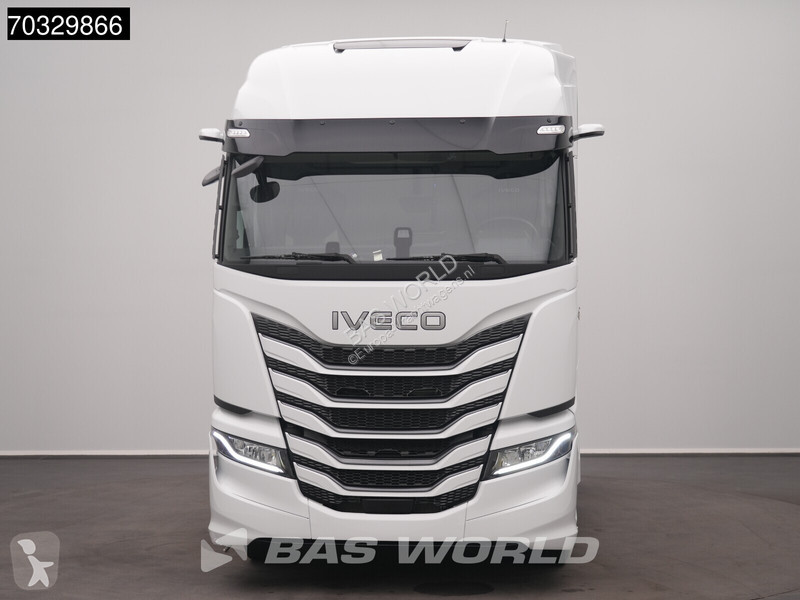 جرار Iveco S-Way 500 4X2 NEW! HPEB Parking...