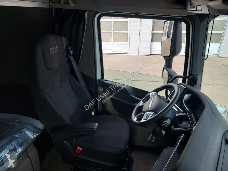 جرار DAF XG  FT 4X2