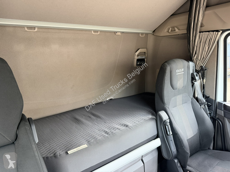 جرار DAF XFn  FT 4X2