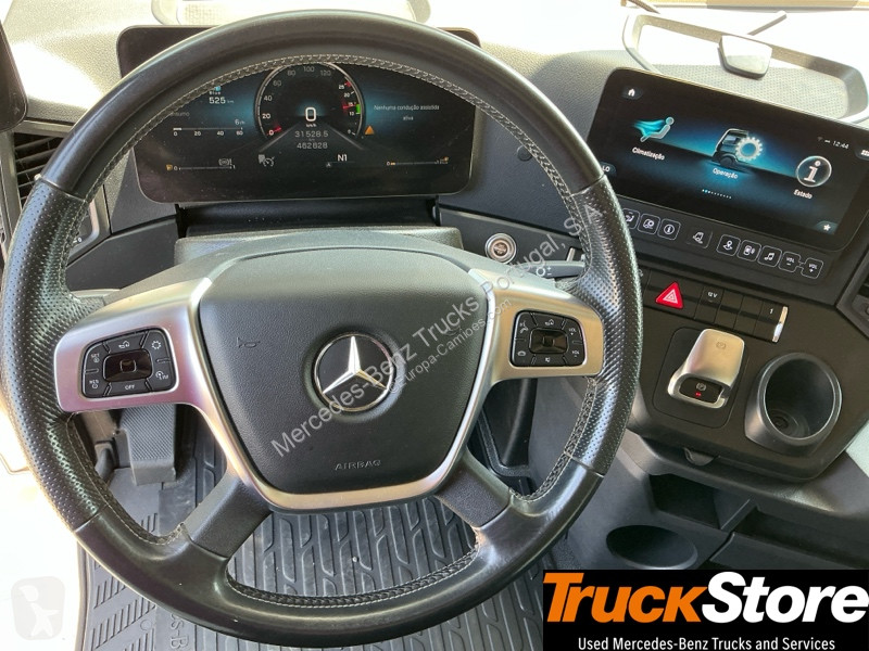 جرار Mercedes 1848