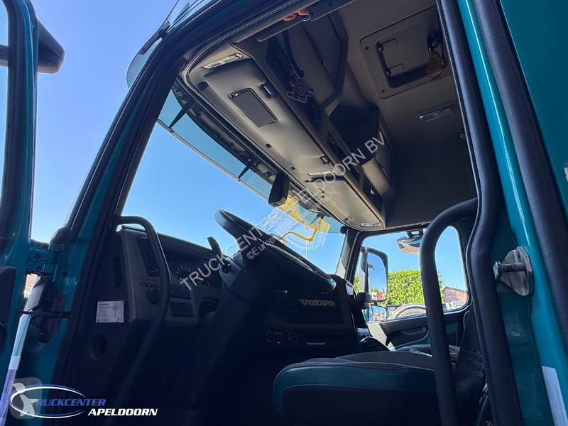 جرار Volvo Globetrotter 4x2