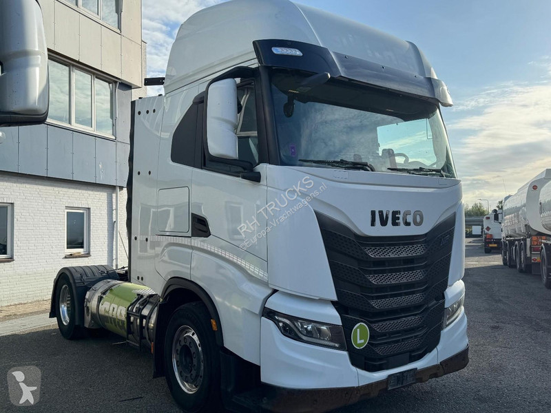 جرار Iveco 460 4X2 EURO 6 + INTARDER + ALCOA