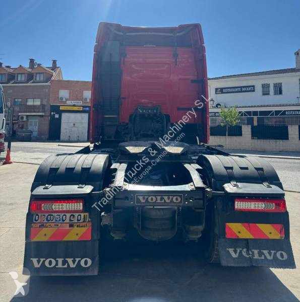 جرار Volvo