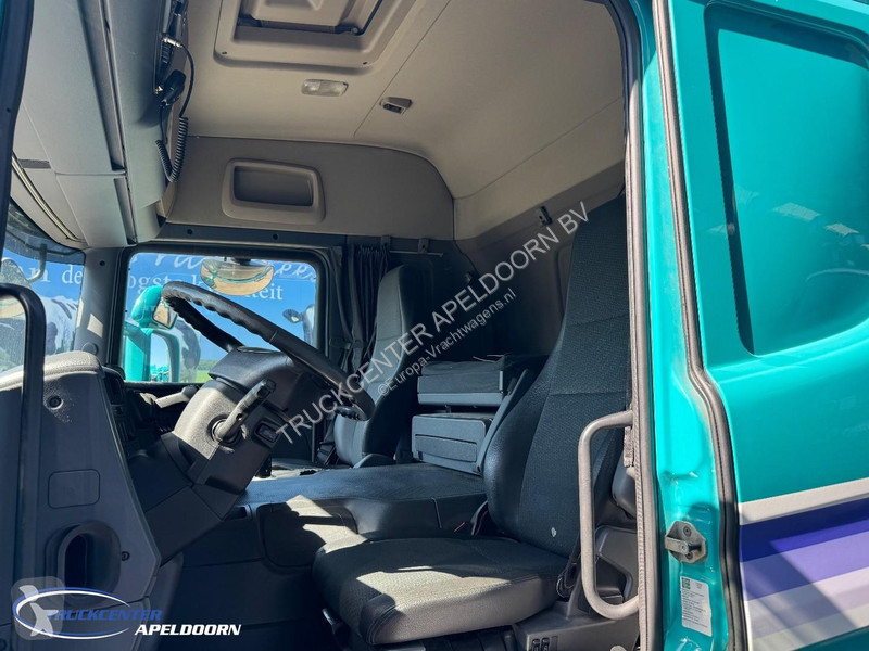 جرار Scania 320 4x2 Highline tractor