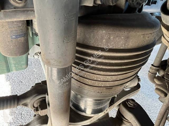 جرار Volvo