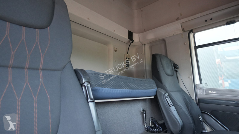 جرار DAF 410 tractor unit
