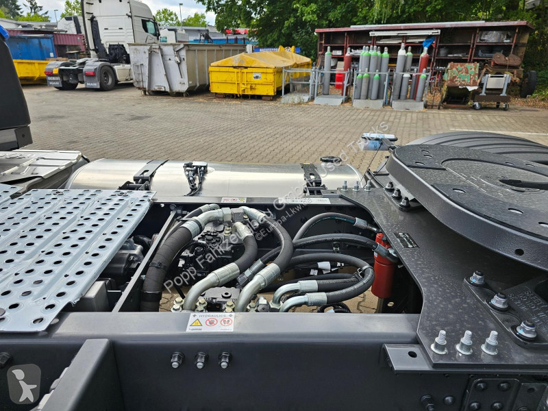 جرار Volvo 4x2 *X-Track, Hydraulik,1-Liege*