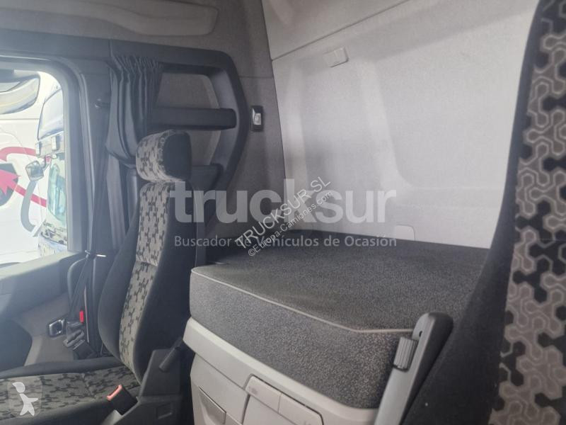 جرار Scania 410