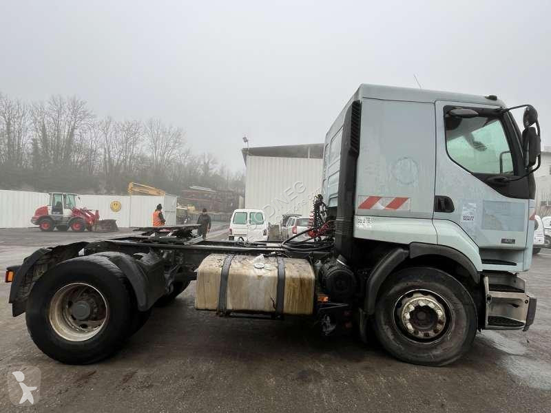 جرار Renault PREMIUM .19 DCI 4X2