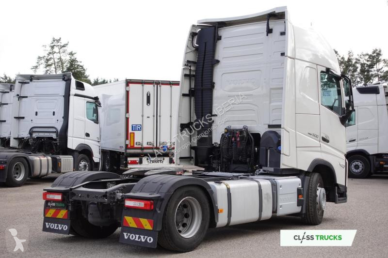 جرار Volvo 500 Globetrotter XL