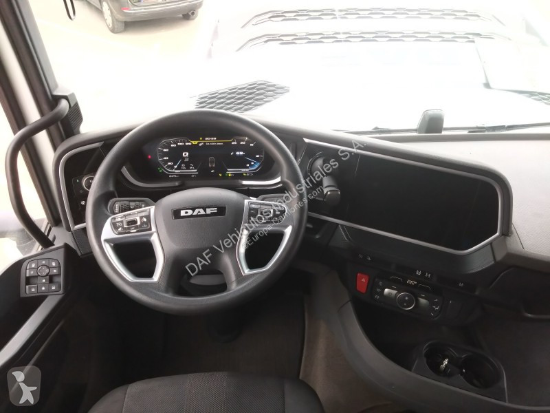 Tratores DAF XFn  FT 4X2