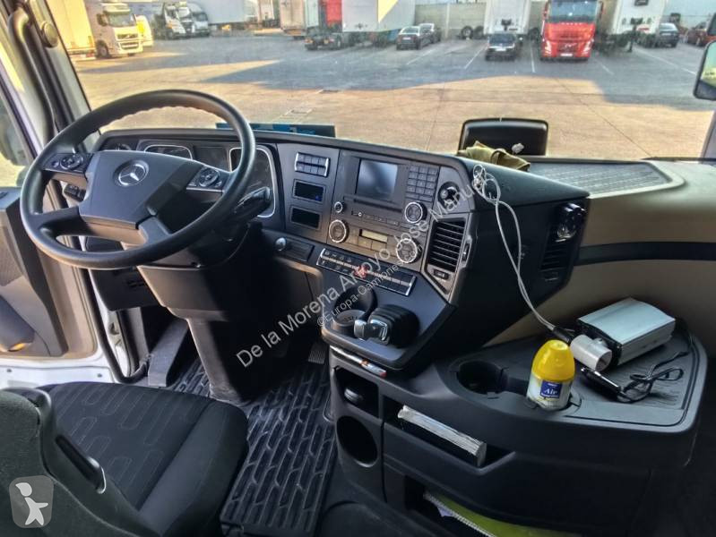 جرار Mercedes