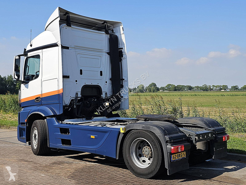 Traktor Mercedes ACTROS 1832 STR.SP. 230 NL-TRUCK