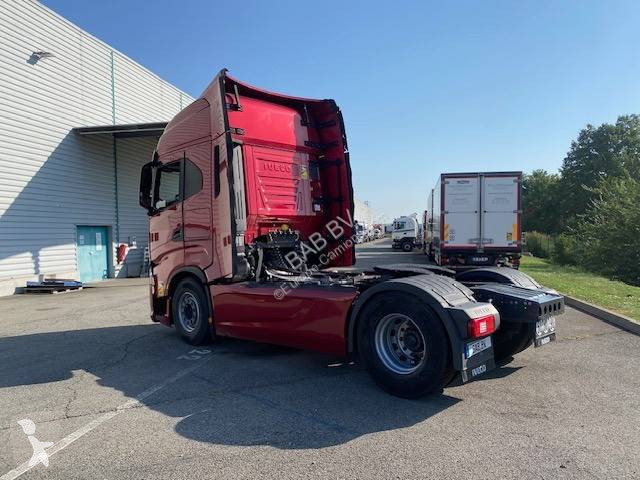 جرار Iveco