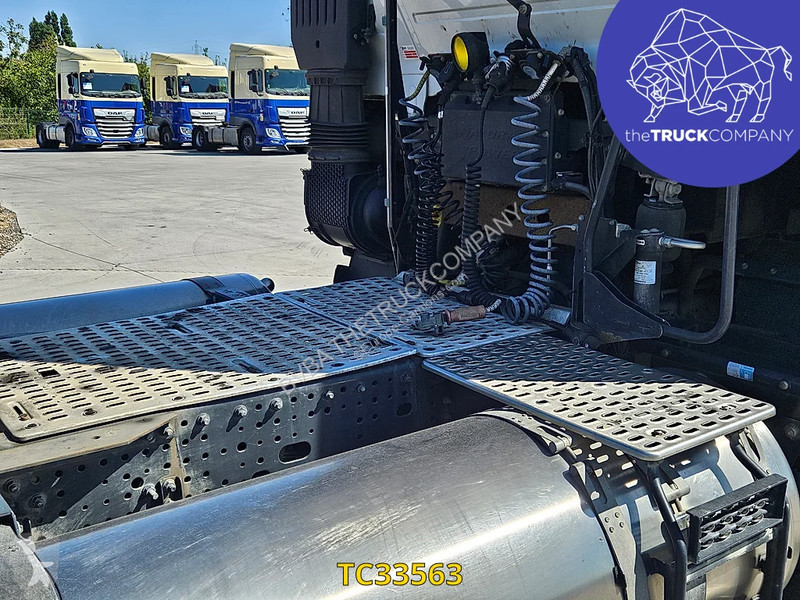 جرار Iveco S-Way 460