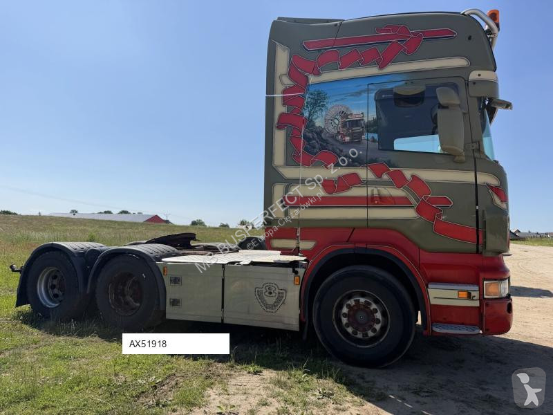 Влекач Scania R560