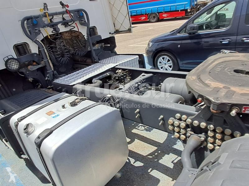 جرار Scania 400