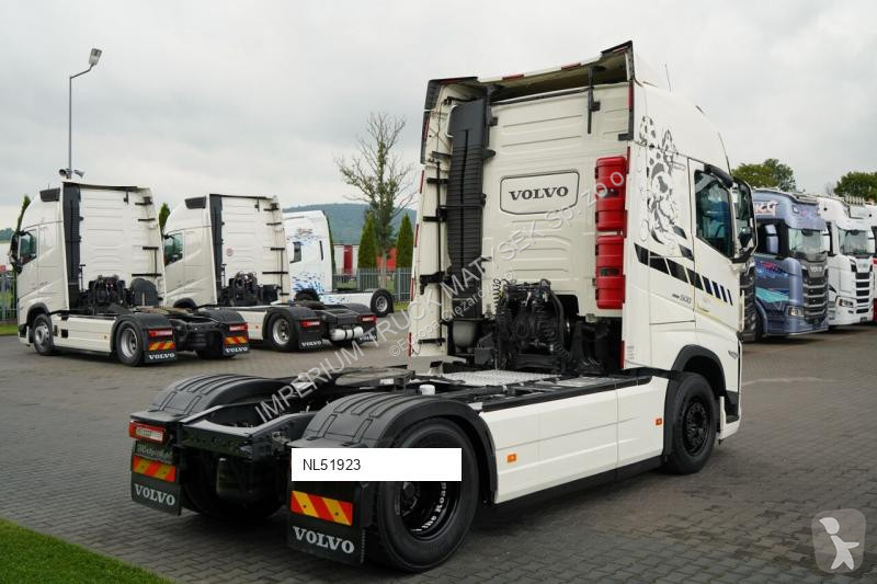 Влекач Volvo FH 500