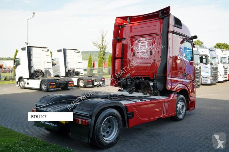Влекач Mercedes ACTROS 1845