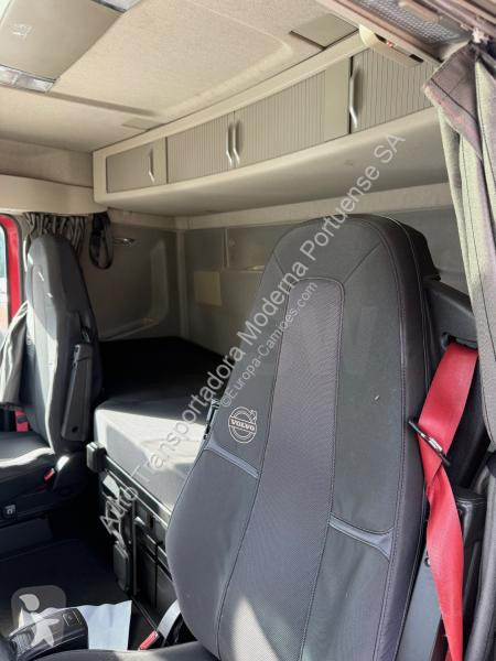 جرار Volvo 500