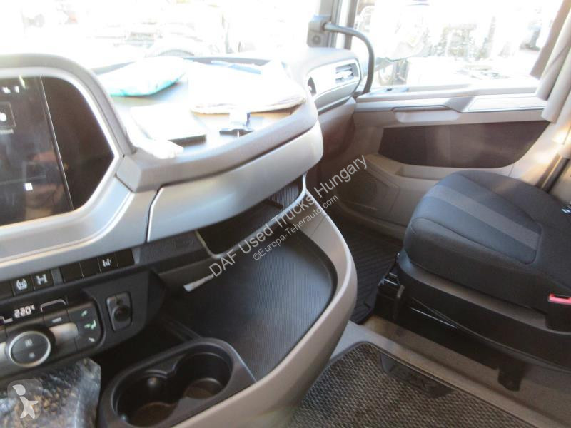 جرار DAF XG  FT 4X2
