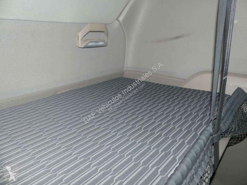 جرار DAF XG  FT 4X2