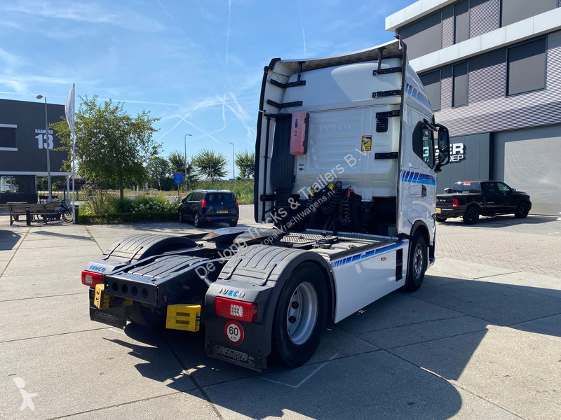 جرار Iveco 480 / 2x Tank / Intarder / Euro 6D