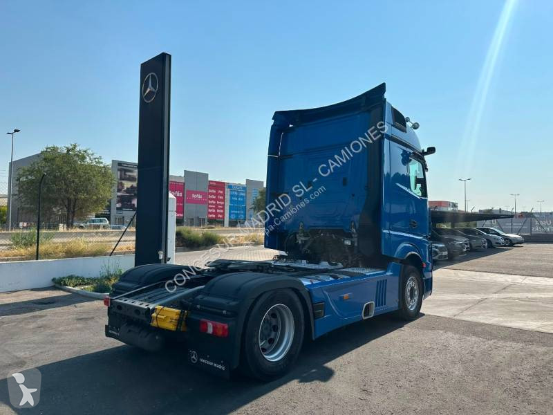 Traktor Mercedes