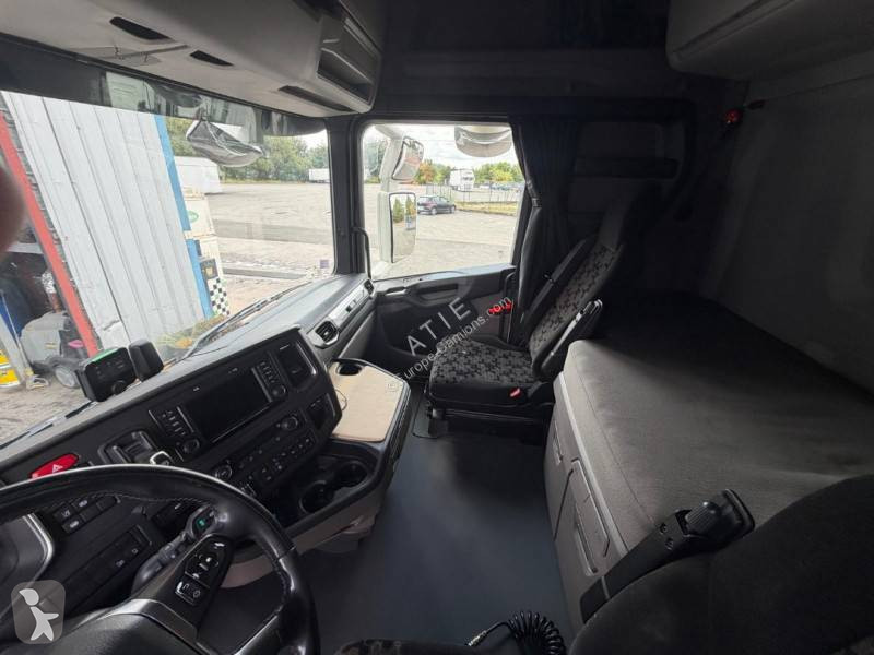 جرار Scania