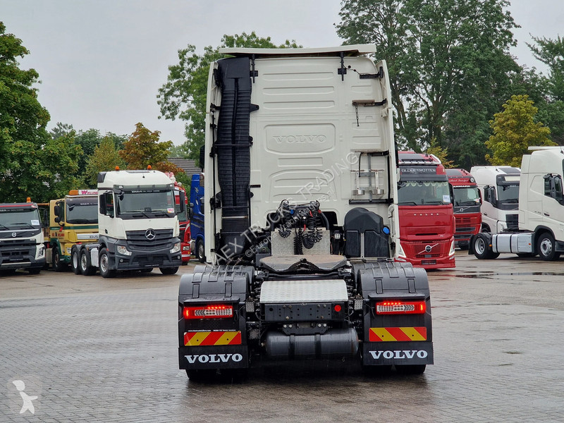 Tracteur Volvo 13460 Globetrotter XL 6x2 - Full...